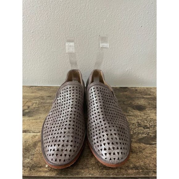 Trask Ali Perforated Metallic Suede Italian SlipOn Loafers Women’s Size 6 - Picture 6 of 11